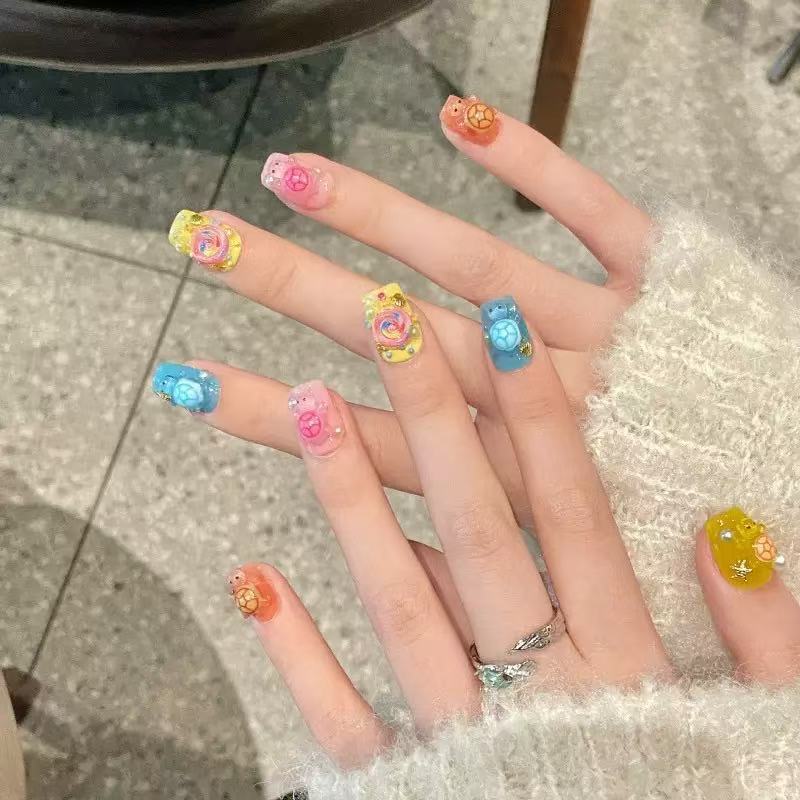 Nail Tech Accessories - 100個のミニカラフルタートルレジンチャーム、フラットバックカボション、かわいいDIYスマホケースサイドデコレーション、ネイルアート、手作りクラフトアクセサリー